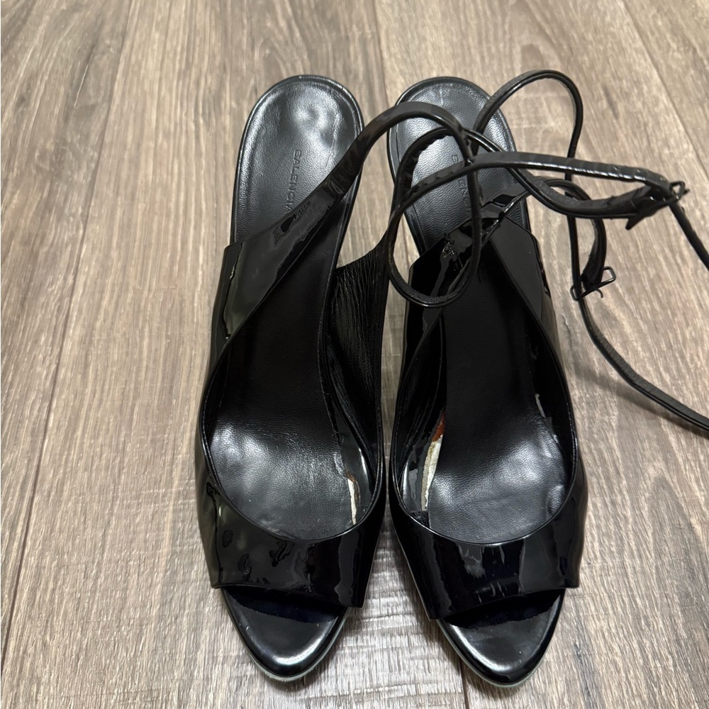 Balenciaga Paris Women’s Black Teal Patent Leather Peep Toe Heels Size 39 - Picture 1 of 8